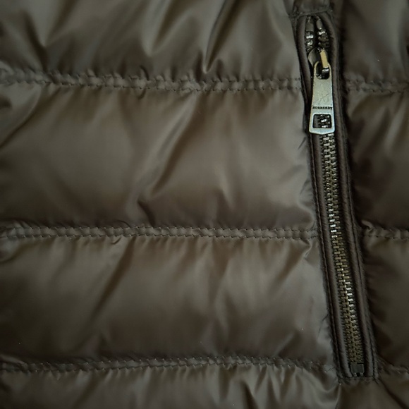 Burberry Brit puffer vest new size M - Picture 4 of 8